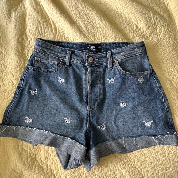 Hollister Pants - Hollister Jean shorts